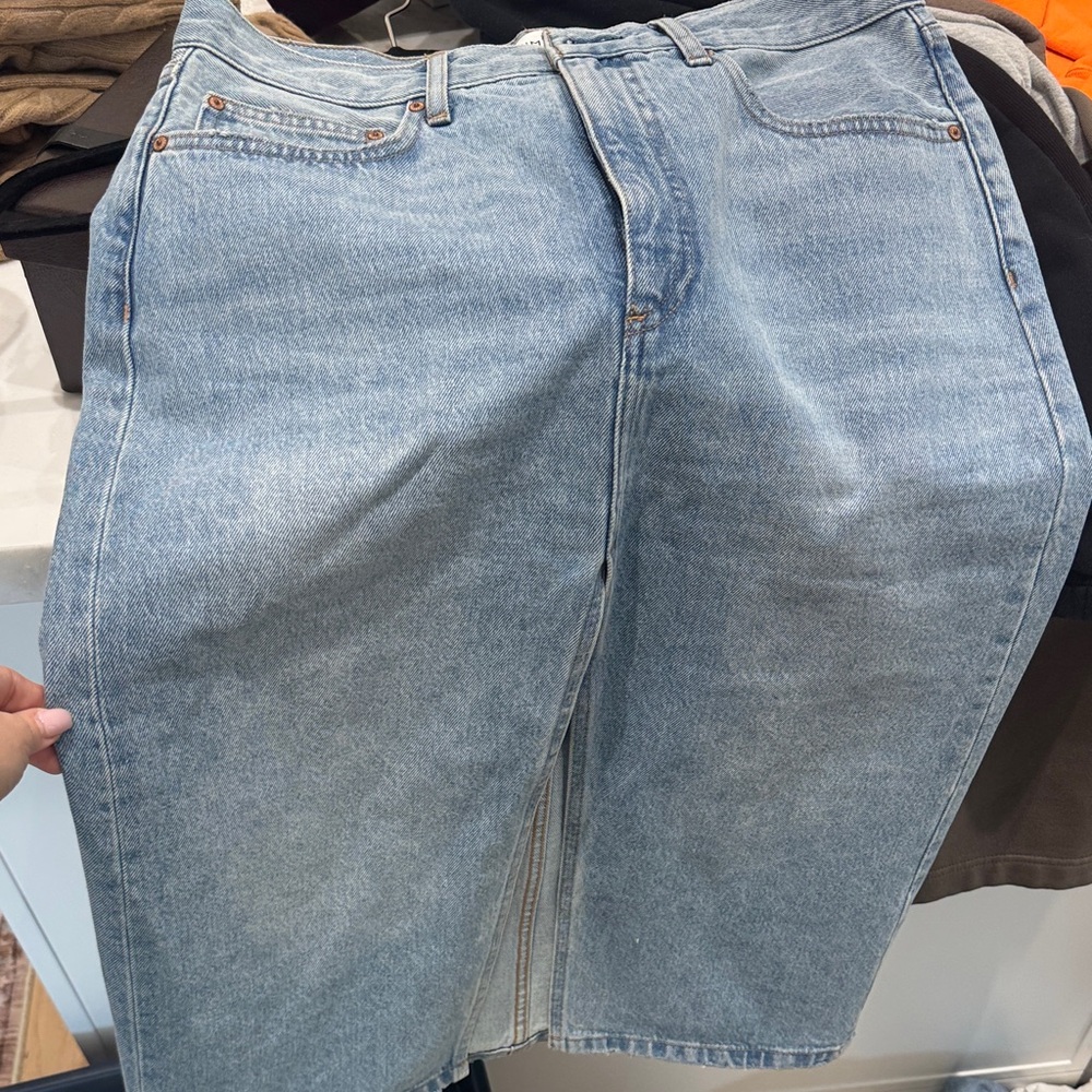 Denim Forum Light Blue Relaxed Jeans